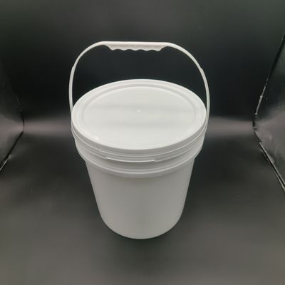 Bouteille en plastique en PP ronde Bouteilles en polypropylène de 5 gallons avec poignée métallique
