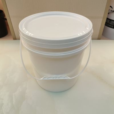 Bouteilles en plastique avec poignées réutilisables recyclables