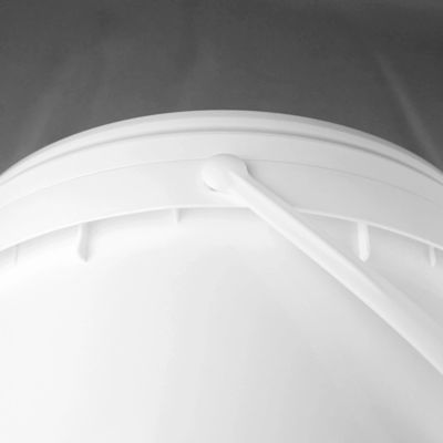 Coupe sur le couvercle 5 gallons de déchets d'huile Bouteille ronde de seau en plastique OEM ODM