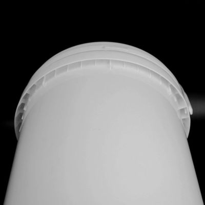Un seau en plastique de 20 litres résistant à la corrosion pour le stockage des engrais