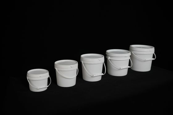 Un seau en plastique sans BPA pour un stockage écologique