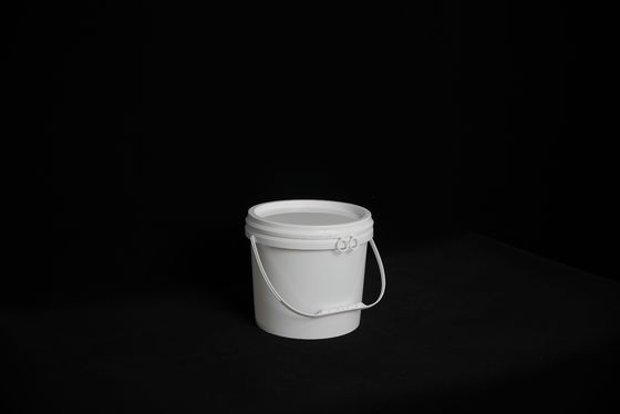Un seau en plastique sans BPA pour un stockage écologique