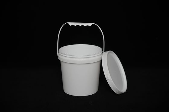 Bouteilles rondes en PE imprimées sur mesure avec couvercle